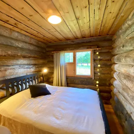 Holiday home Little Bear - Pikkukarhu, Slopes 500m, Ski Tracks 100m, Lake 160m *