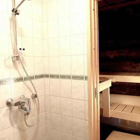 Little Bear - Pikkukarhu, Slopes 500m, Ski Tracks 100m, Lake 160m Holiday home