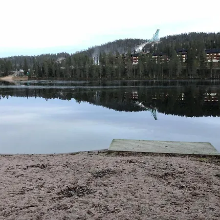 Little Bear - Pikkukarhu, Slopes 500m, Ski Tracks 100m, Lake 160m *
